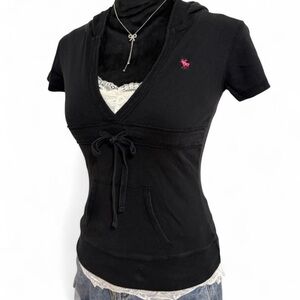 ‼️ON HOLD DO NOT BUY ‼️ 2000s/Y2K Abercrombie & Fitch short sleeve hoodie